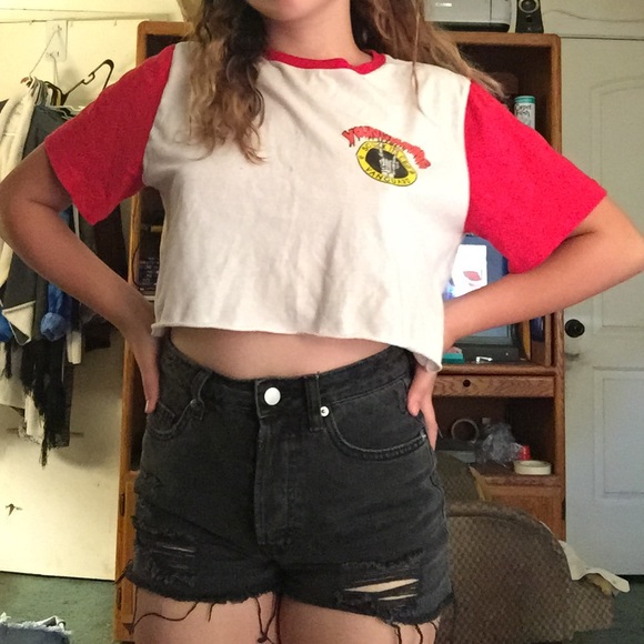 YOUNGBLOODS crop tee