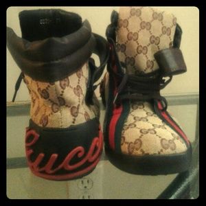 Gucci shoes