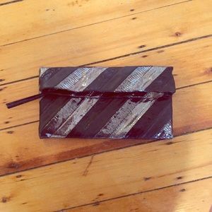 Sale🎈Express black and silver oversized clutch