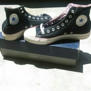 Converse black and white with pink bandanna print