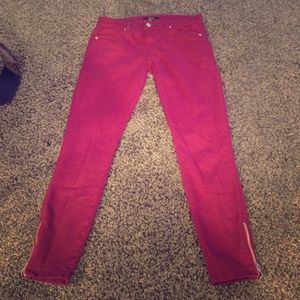 F21 maroon Capri pants