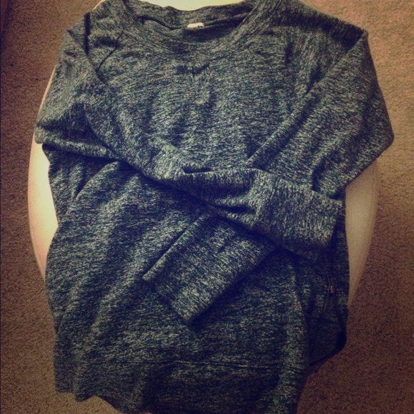 J. Crew Sweaters - 💝J CREW sweatshirt!