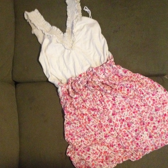 Flowy summer dress
