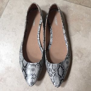 Old Navy snakeskin flats
