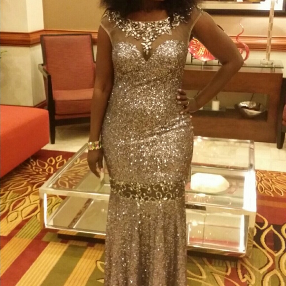 Gunmetal evening gown - Picture 2 of 4