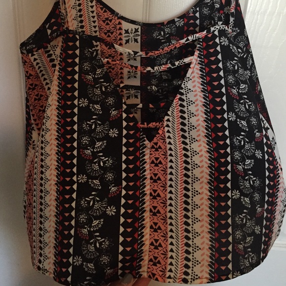 Pink top - Picture 2 of 2