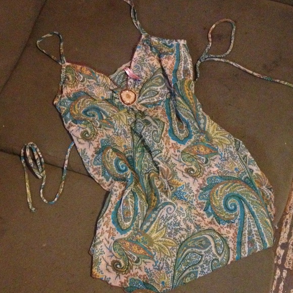 Great spring top!