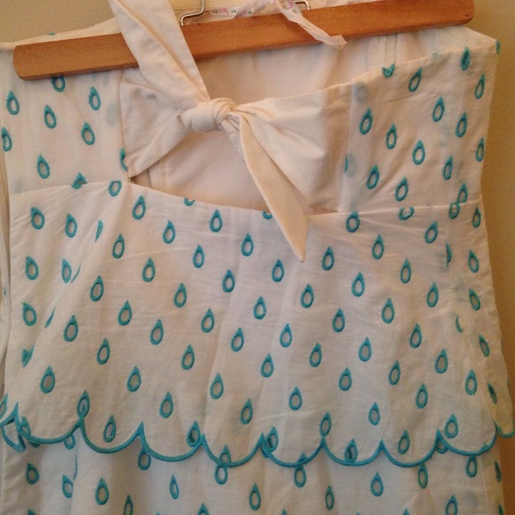 Lilly Pulitzer Scallop Carolina Blue - Picture 2 of 2