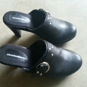 Cloudwalkers Clogs