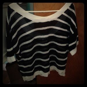 Scoop neck, knit top!!