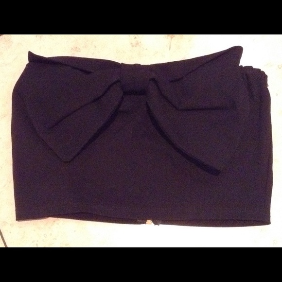 Forever 21 Black Crop/Bandeau Top