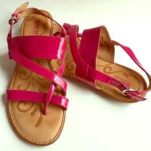BORN Fuschia Pink Summer Sandels
