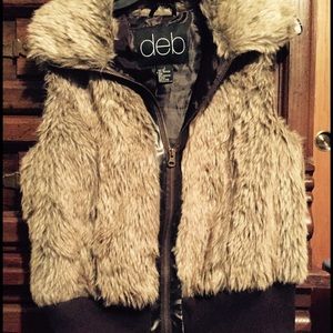 Fur vest