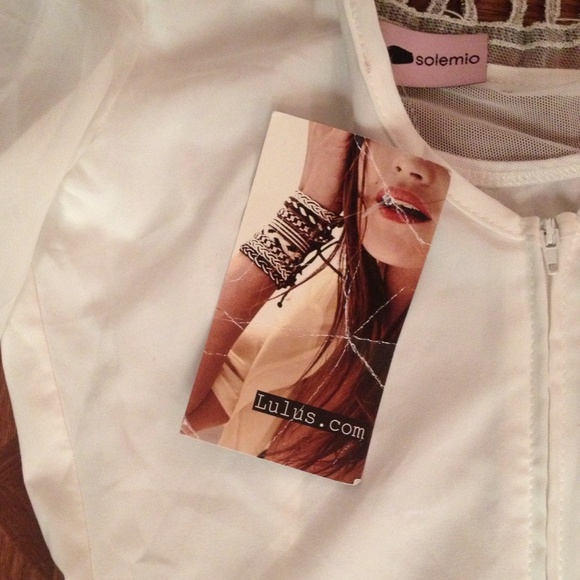 White dress - Picture 4 of 4