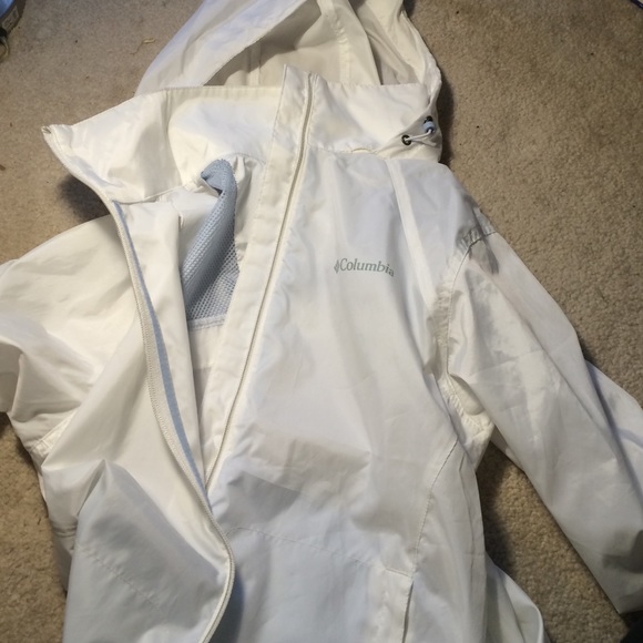 Brand new Columbia rain coat