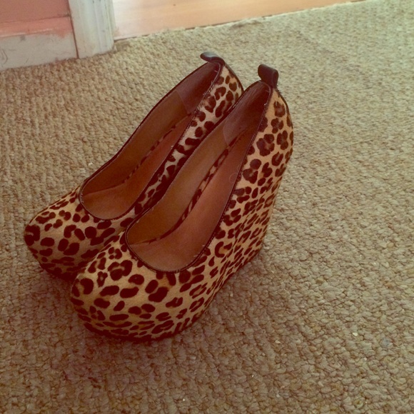 Cheetah wedges
