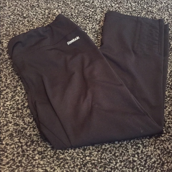 Black Reebok yoga pants!☺️