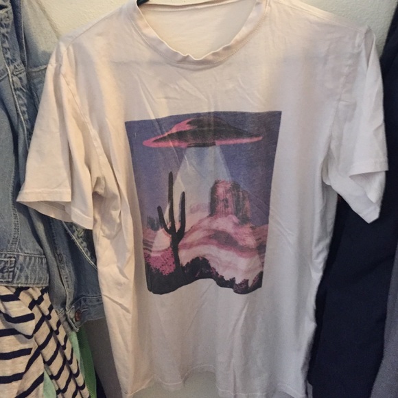 Brandy Melville UFO Top