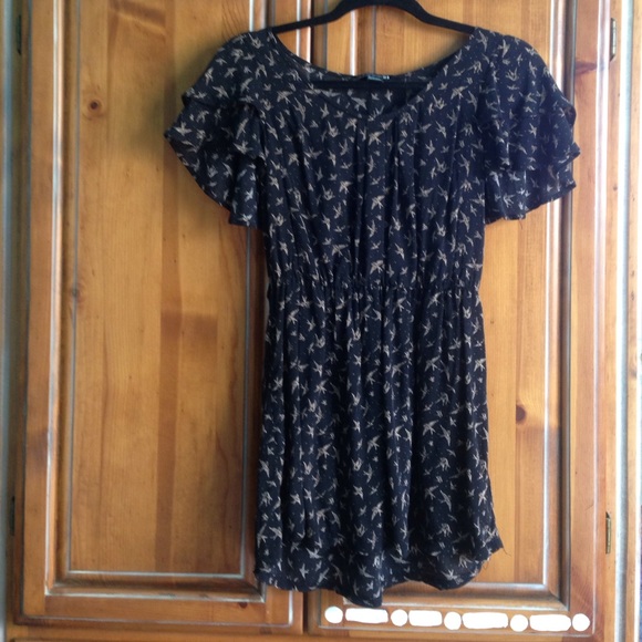 Black tunic with printed birds M