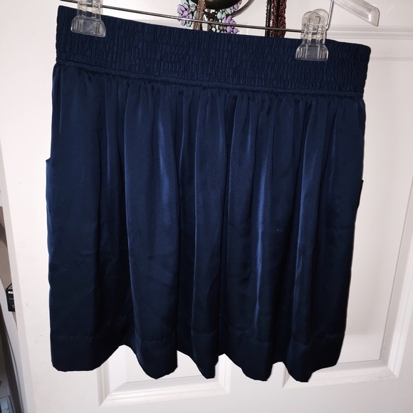Banana Republic skirt with pockets