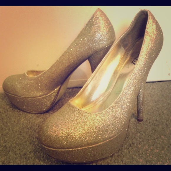 Gold glitter heals