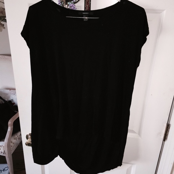 Large black t-shirt