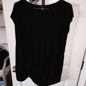 Large black t-shirt