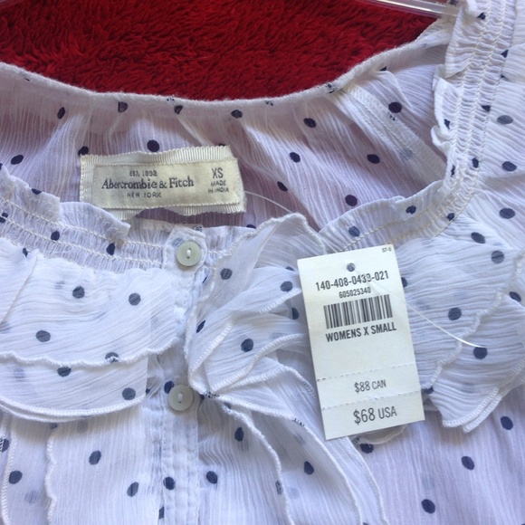 Abercrombie & Fitch top - Picture 2 of 3
