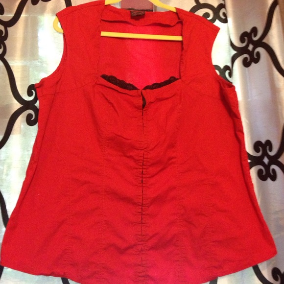 Torrid red top👚👛