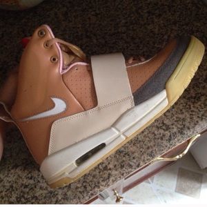 Nike Air Yeezy