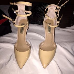 steve madden heels! fits a size 71/2 // 8