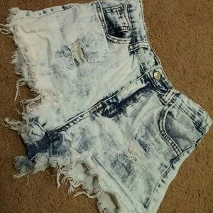 Distress shorts