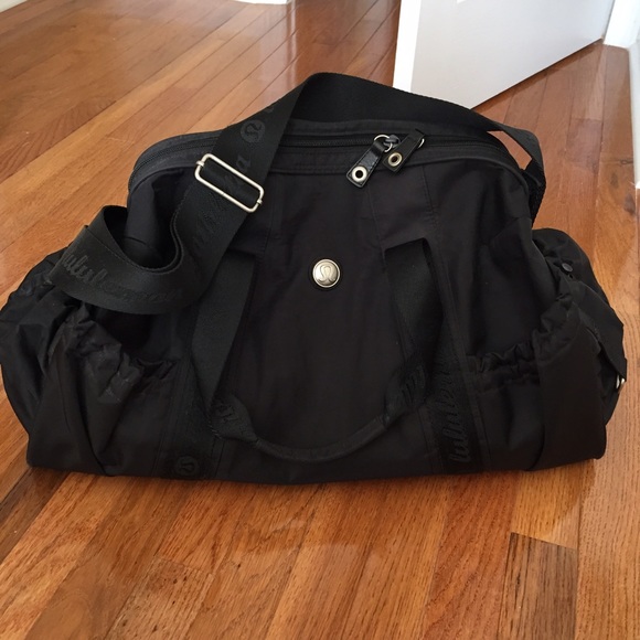 Lululemon women's duffle
