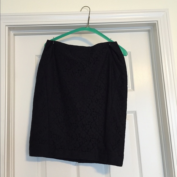 🔥FINAL PRICE🔥Limited black lace pencil skirt sz4