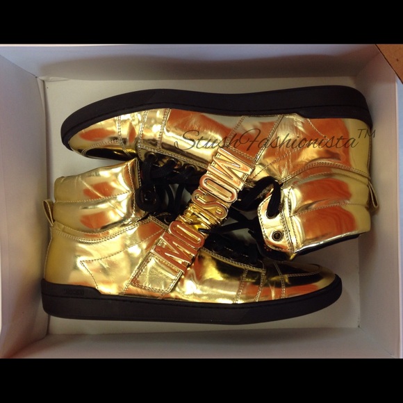 Moschino Men's GOLD buckle sneakers - Picture 2 of 8