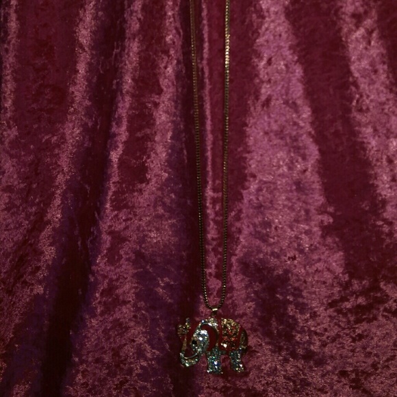 New Betsey Johnson elephant necklace - Picture 4 of 4