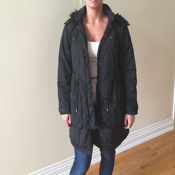 H&M Jackets & Blazers - H&m lightweight puffy jacket with fur good