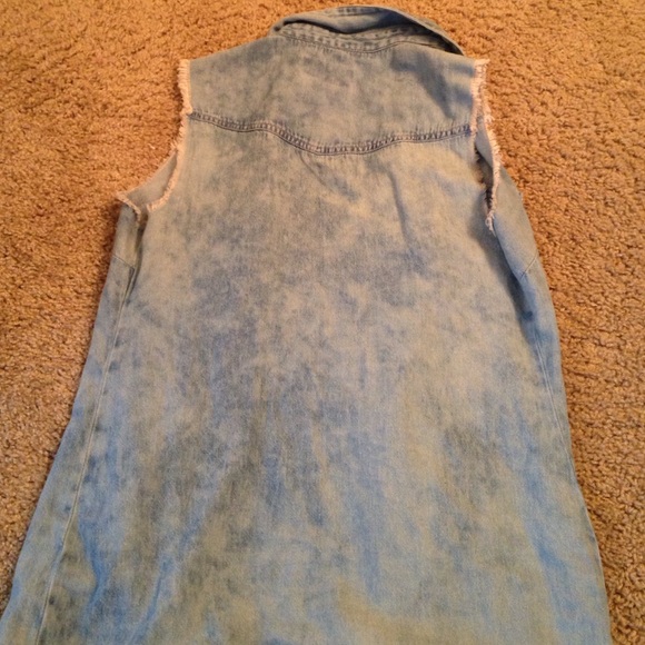 Blue Jean Cut Off - Picture 2 of 4