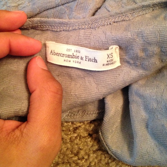 Grey Crop Top - Picture 3 of 4