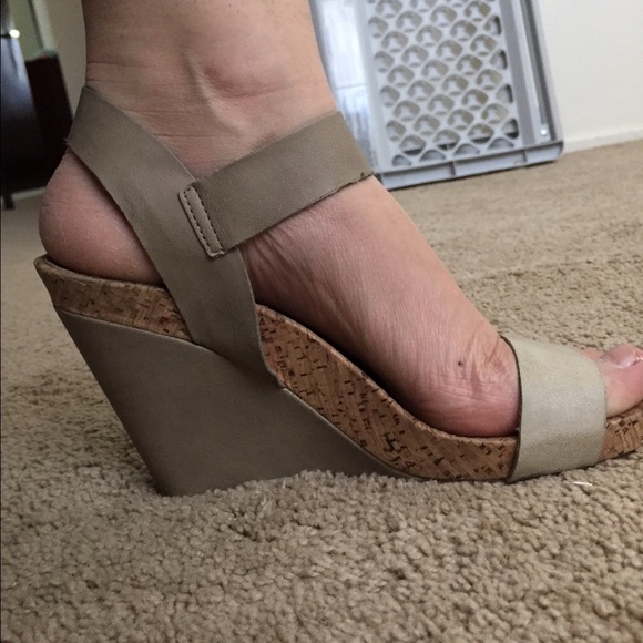 BCBG wedges