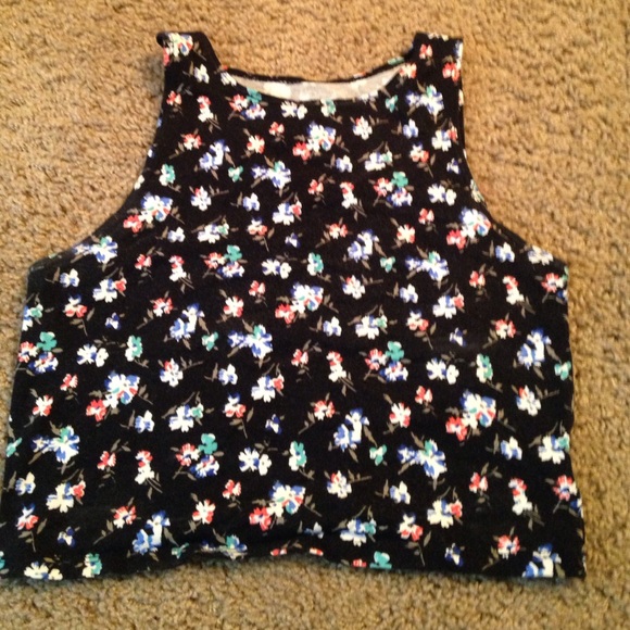 Cute Flower Print Crop Top - Picture 1 of 3