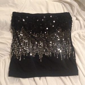 Black and silver strapless shirt