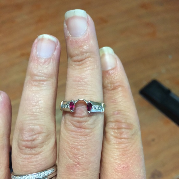 Sold - Picture 3 of 4