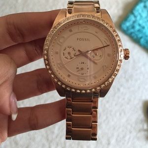 Fossil rose gold watch