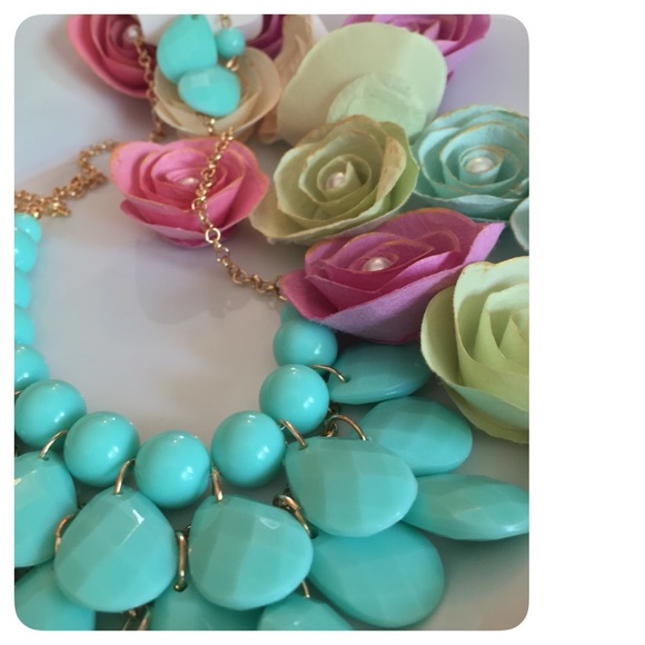 SOLD in Bundle to Sharon!!🎉 - Picture 4 of 4