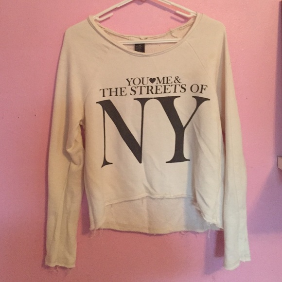 Ny long sleeve top