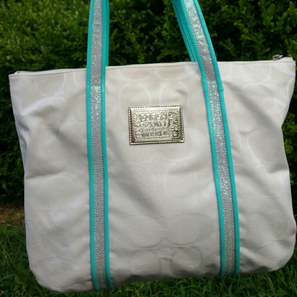 SOLD IN BUNDLE Coach Poppy Signature Sparkle Glam - Picture 2 of 4