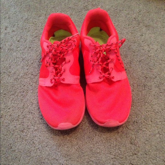 Nike Shoes - Nike Roshe Run Yeezy LIMITED EDITION