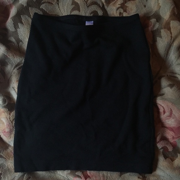 Black #americanapparel ponte mini skirt