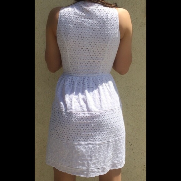 White eyelet dress - Picture 2 of 4